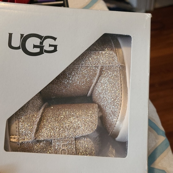 Infant girl uggs - Picture 6 of 6